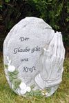 Grabschmuck Fels mit betenden Händen mit Rosenkranz mit Text steingrau 17cm
